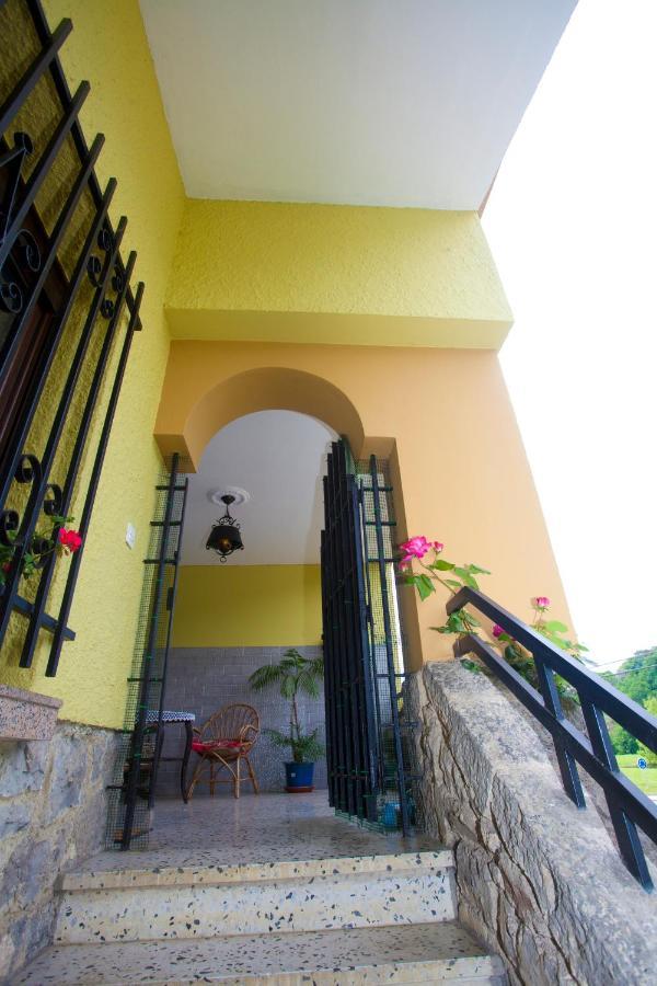 Villa Teresa Onís Kültér fotó